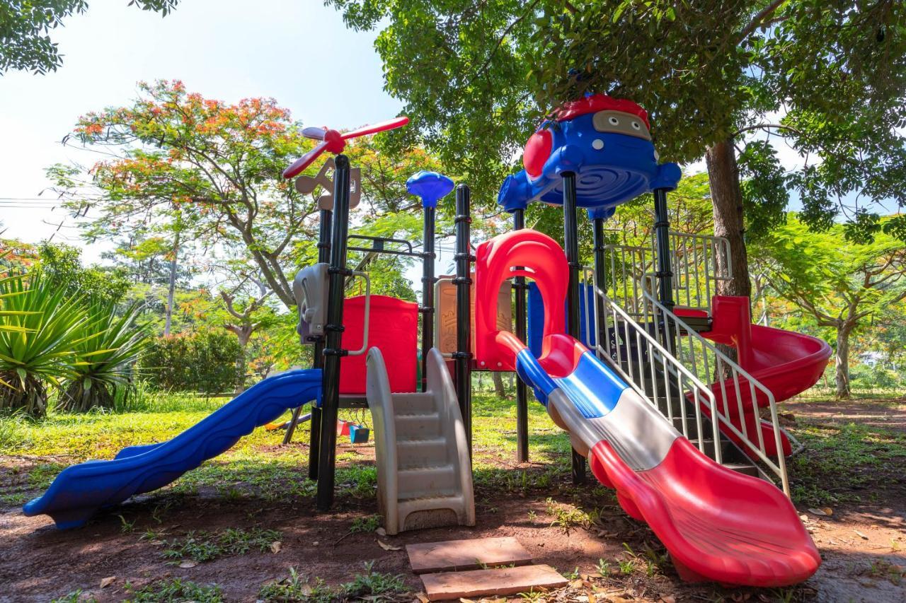 Diamond Hill Resort Nong Nam Daeng Eksteriør billede